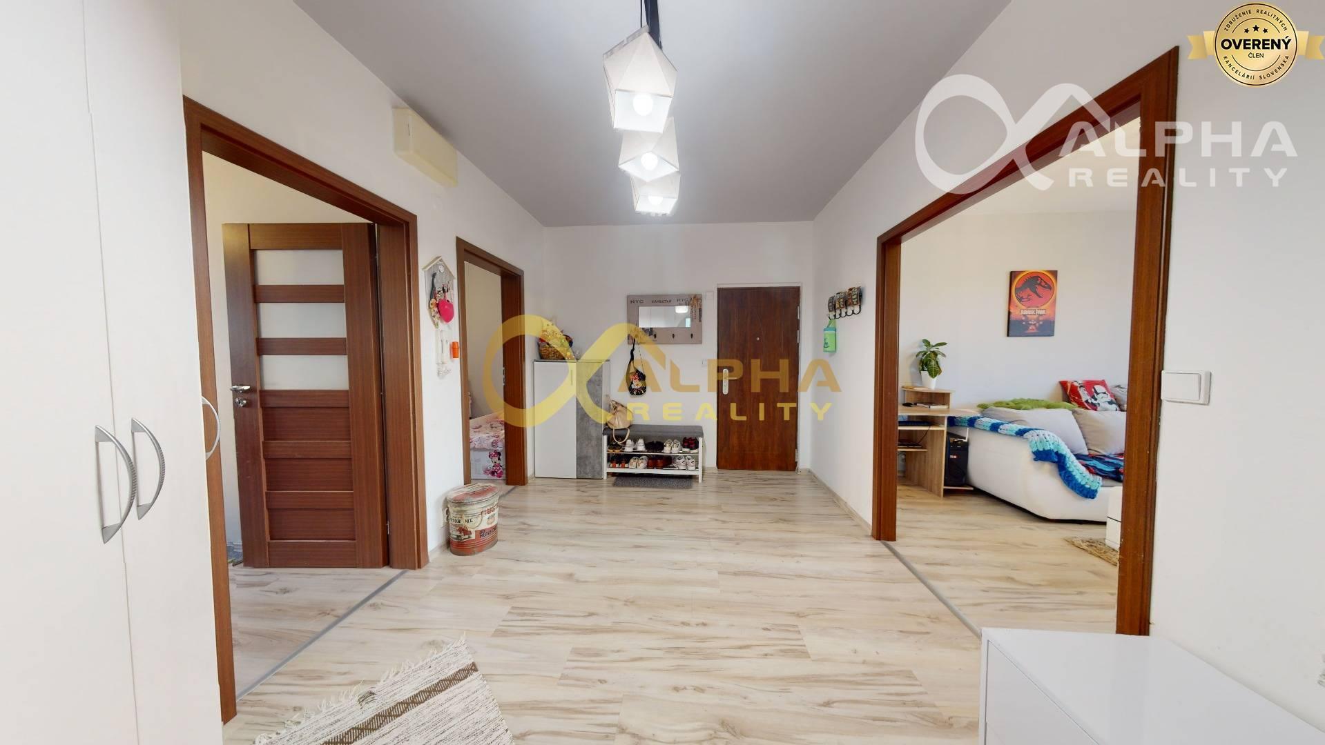 Exkluzívne 4 izbový byt s loggiou, sídl. Západ, Spišská Nová Ves