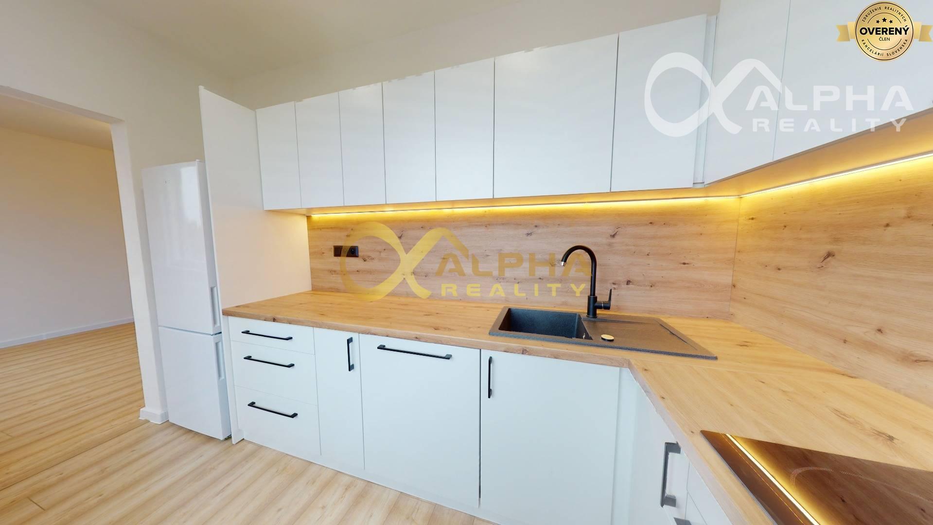 EXKLUZÍVNE 3 izbový byt, sídlisko Mier, Spišská Nová Ves