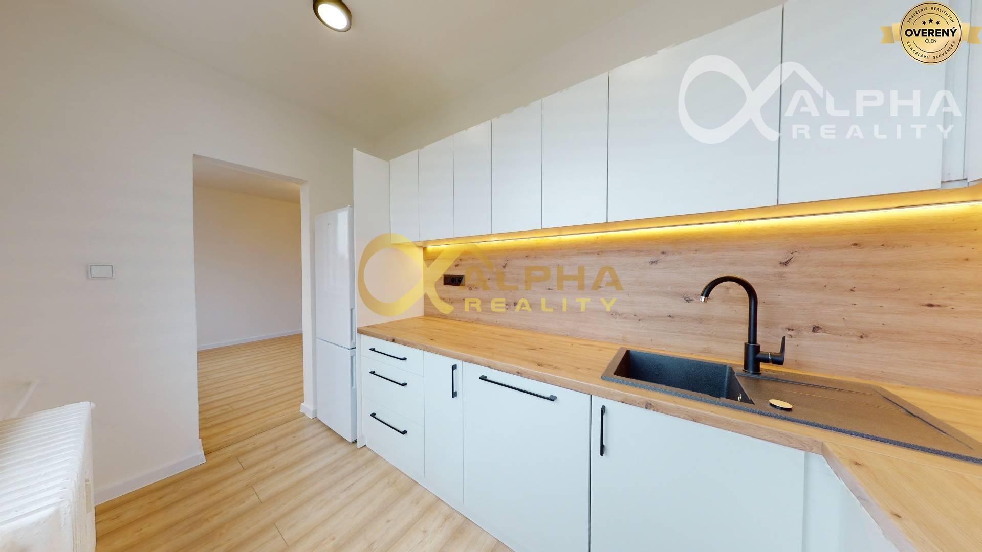 EXKLUZÍVNE 3 izbový byt, sídlisko Mier, Spišská Nová Ves