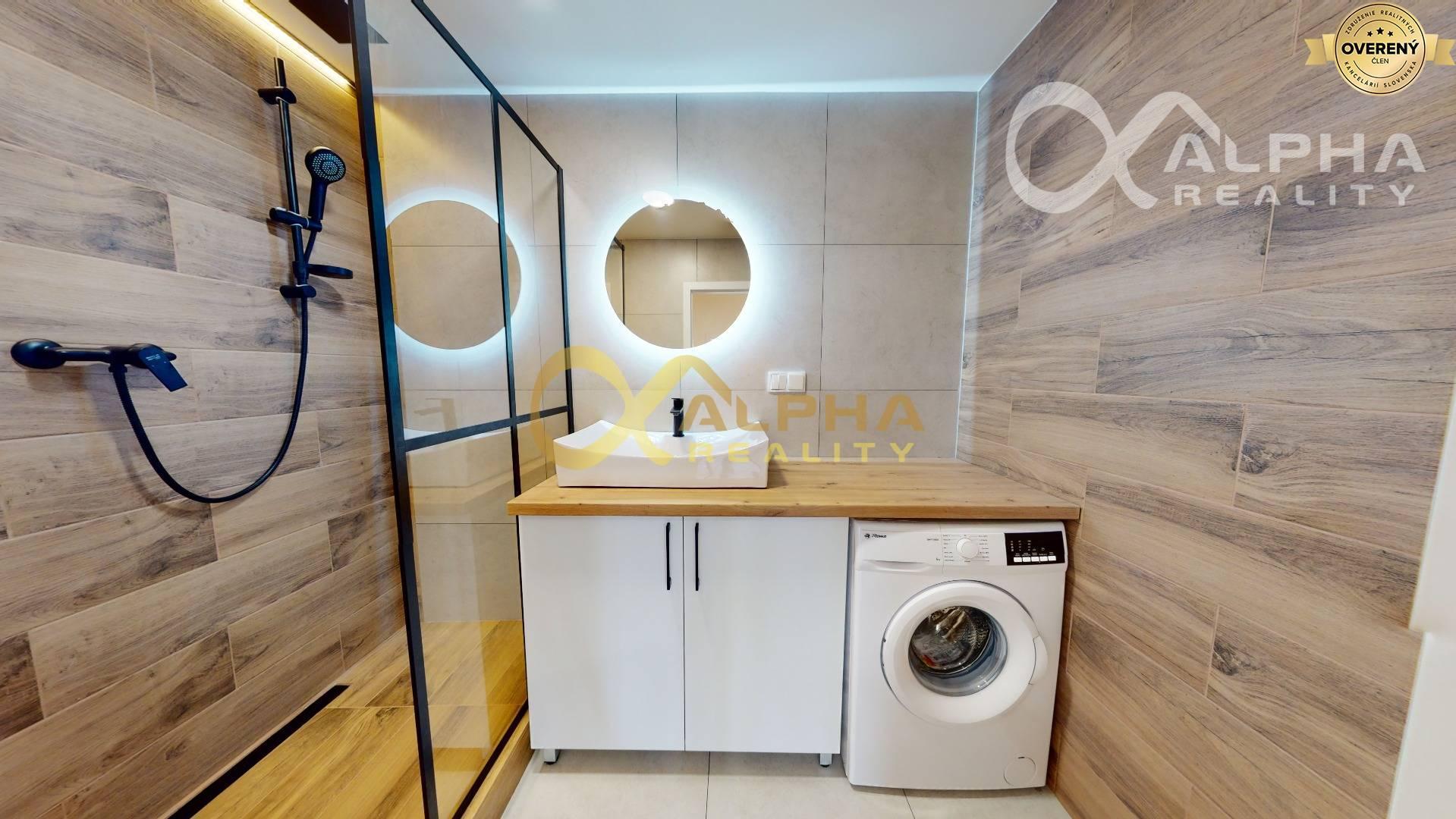 EXKLUZÍVNE 3 izbový byt, sídlisko Mier, Spišská Nová Ves