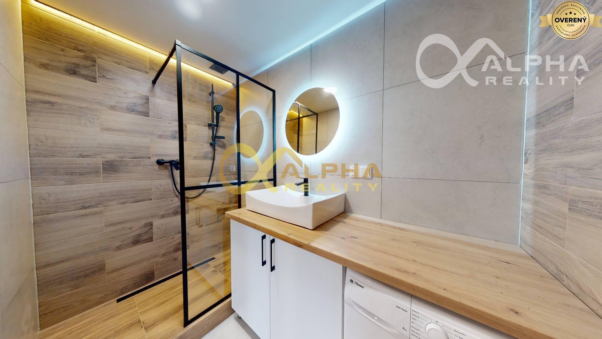 EXKLUZÍVNE 3 izbový byt, sídlisko Mier, Spišská Nová Ves