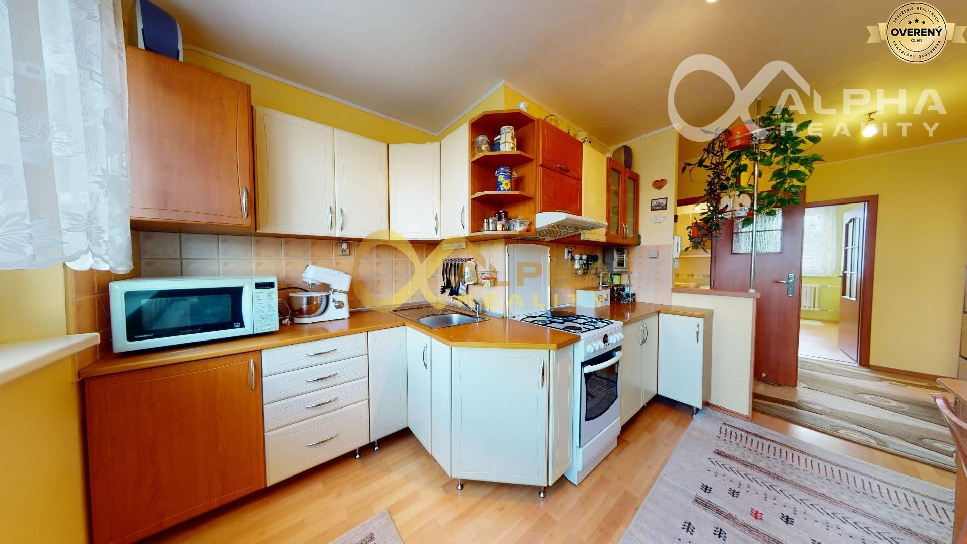 EXKLUZÍVNE 3 izbový byt, sídlisko Mier, Spišská Nová Ves