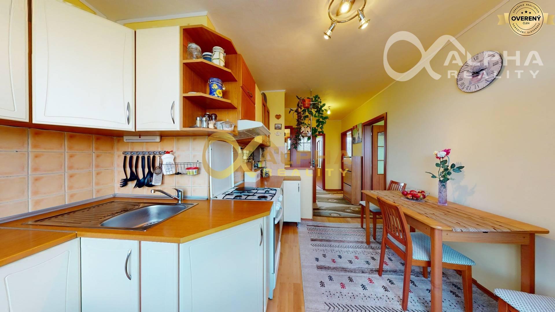 EXKLUZÍVNE 3 izbový byt, sídlisko Mier, Spišská Nová Ves