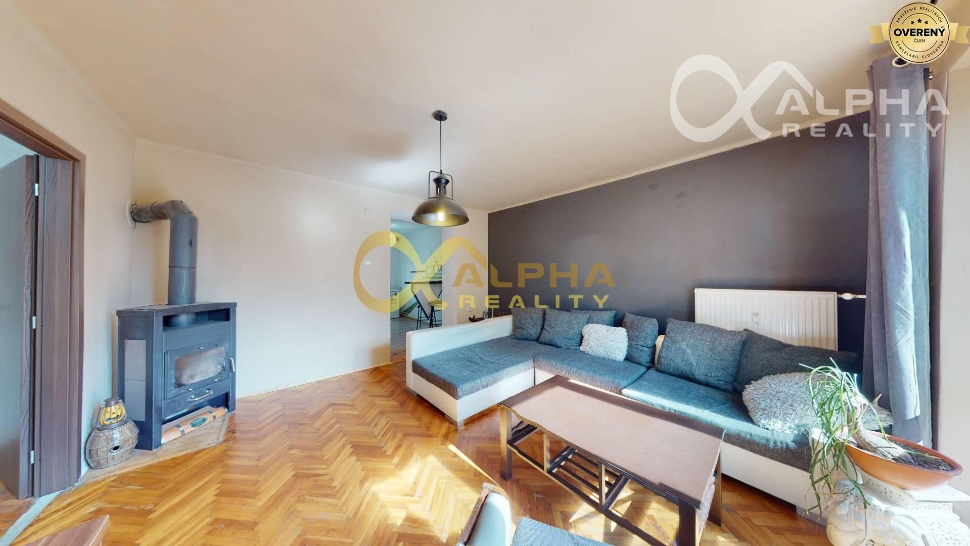 2 izbový byt s balkónom, centrum, Spišská Nová Ves