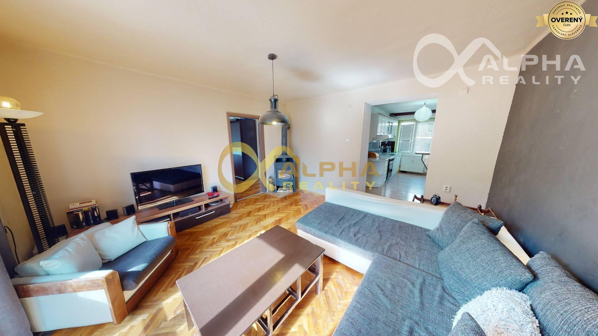 2 izbový byt s balkónom, centrum, Spišská Nová Ves