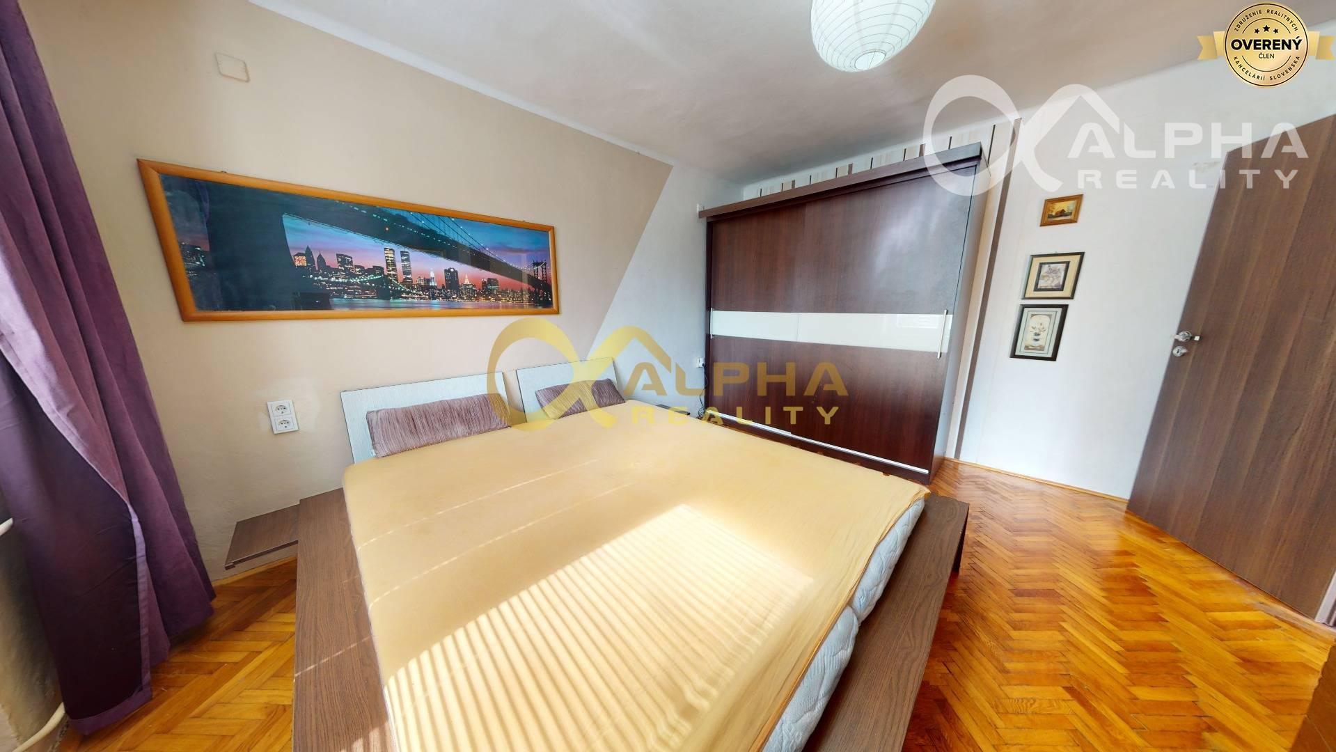 2 izbový byt s balkónom, centrum, Spišská Nová Ves