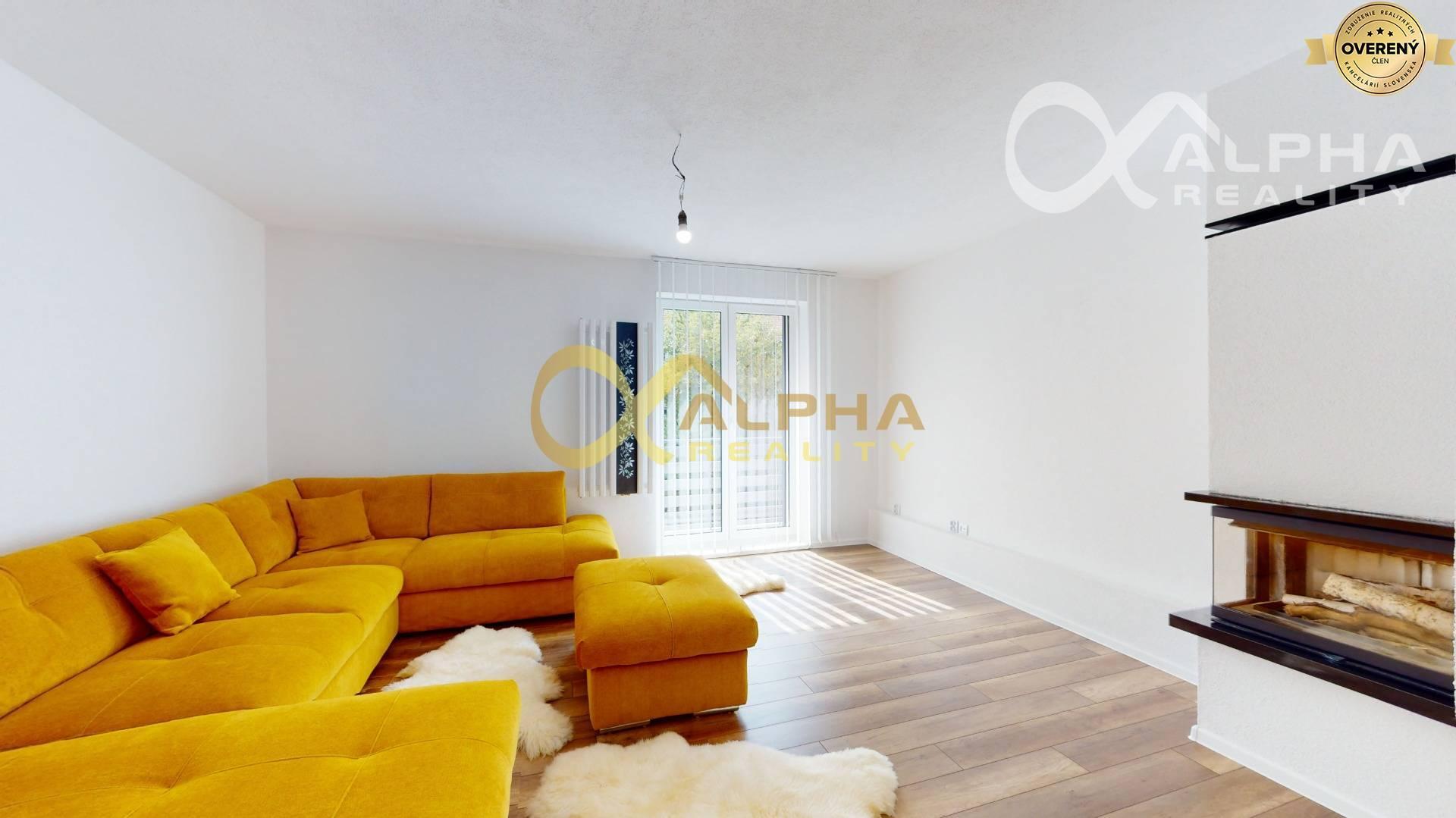 3 izbový byt s balkónom, centrum, Levoča