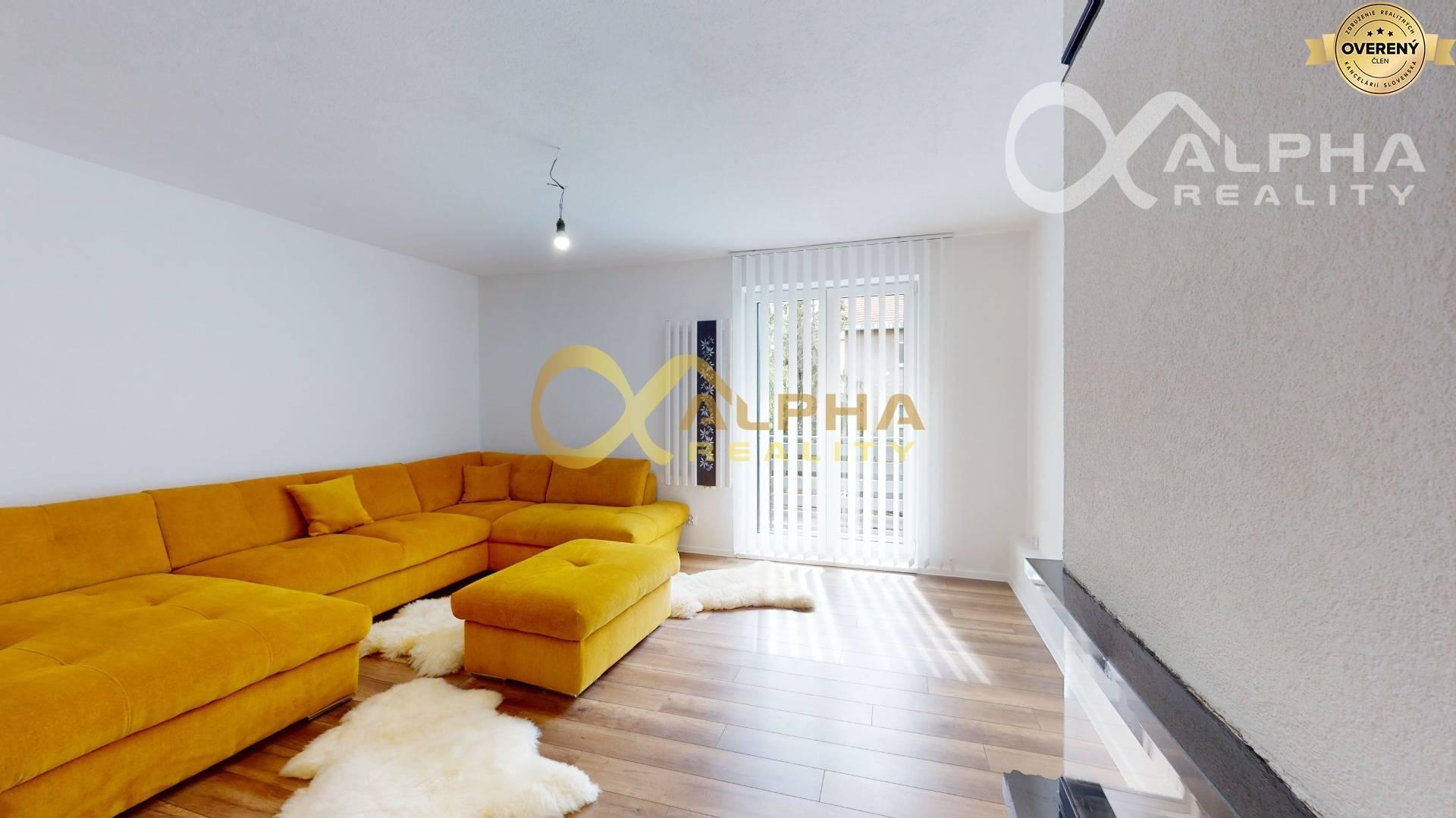 3 izbový byt s balkónom, centrum, Levoča