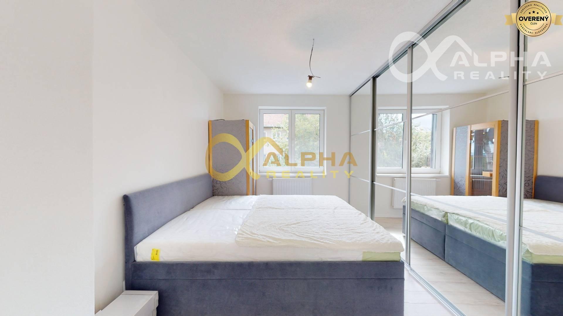 3 izbový byt s balkónom, centrum, Levoča