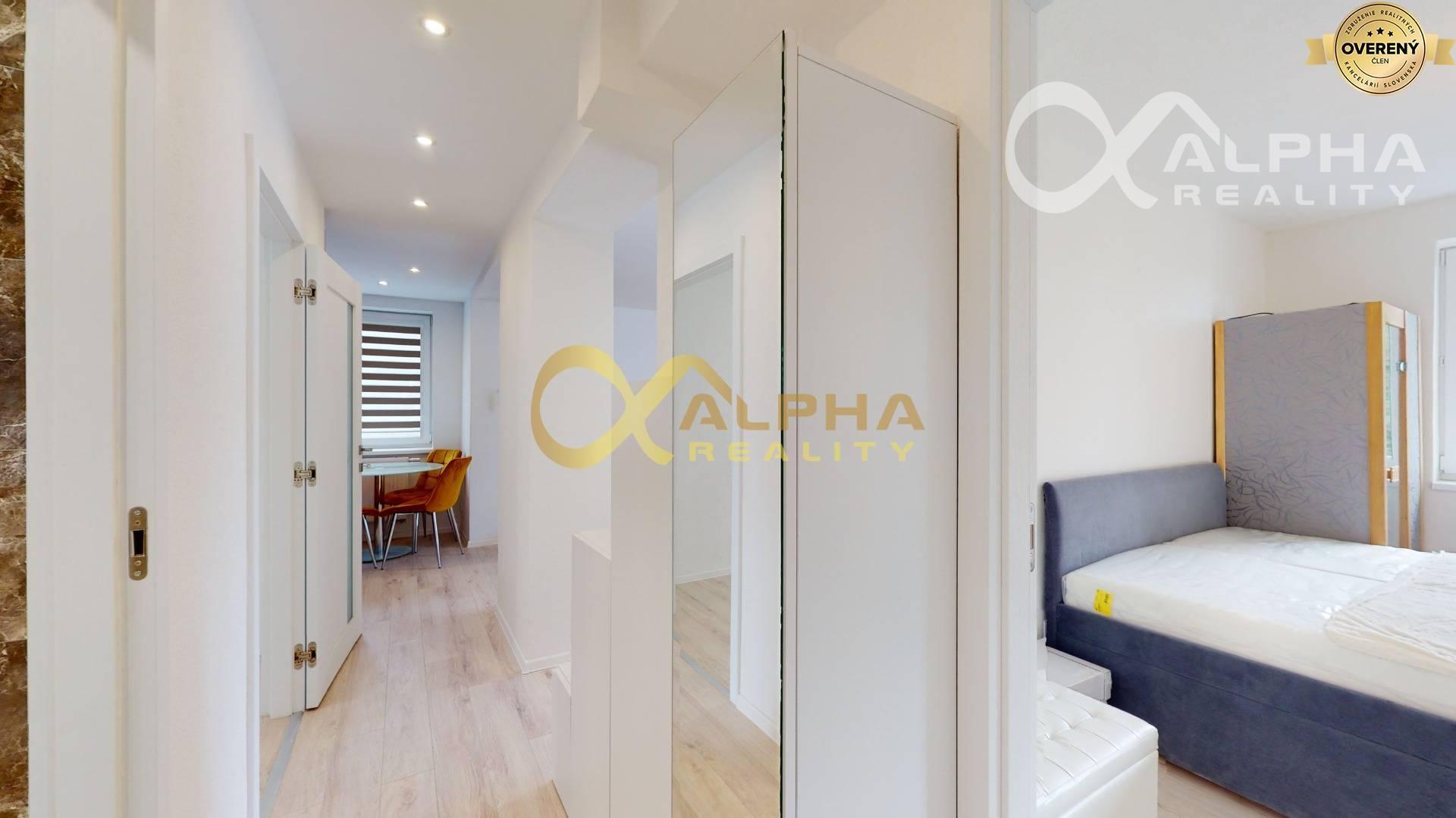 3 izbový byt s balkónom, centrum, Levoča