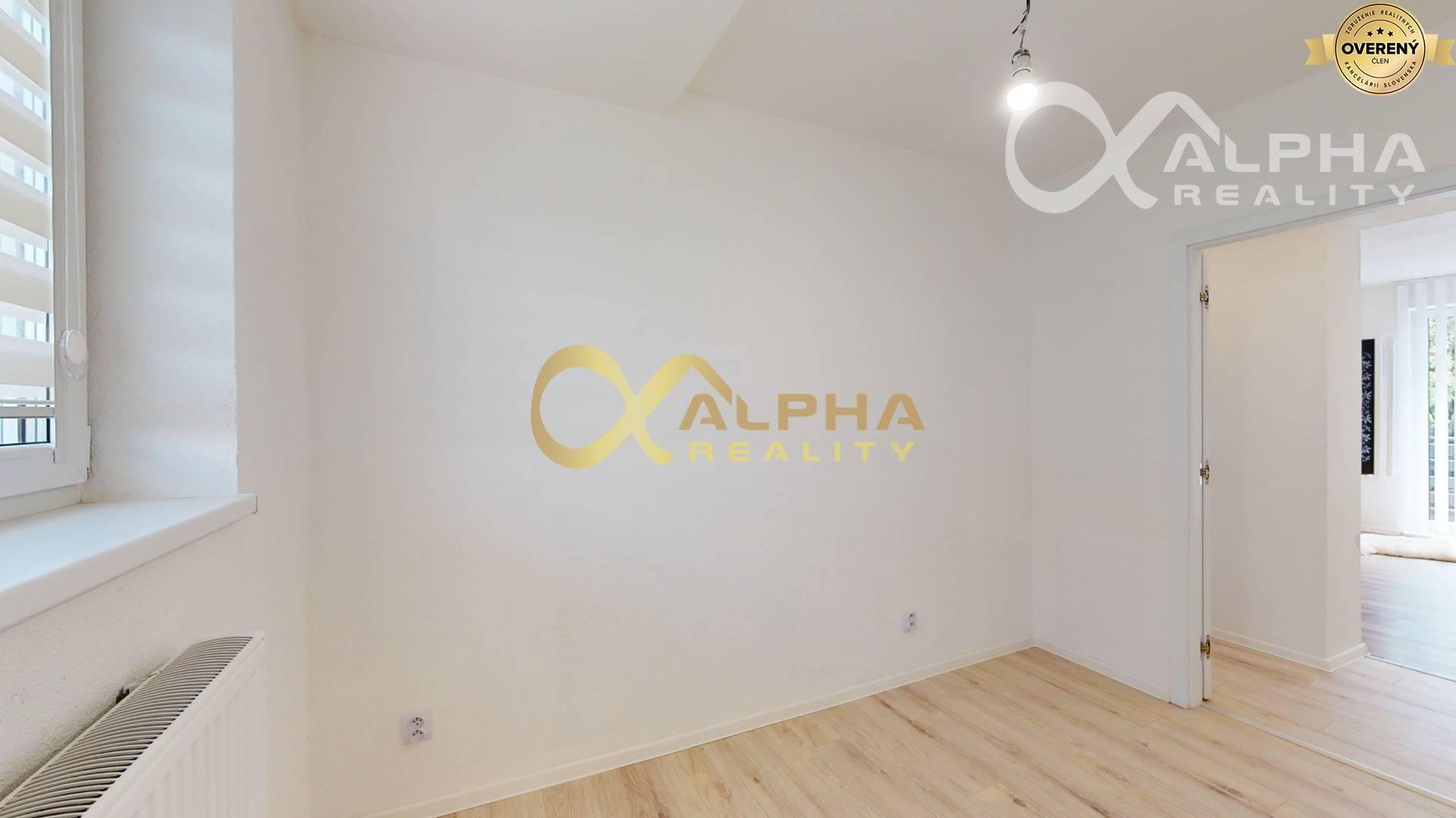 3 izbový byt s balkónom, centrum, Levoča