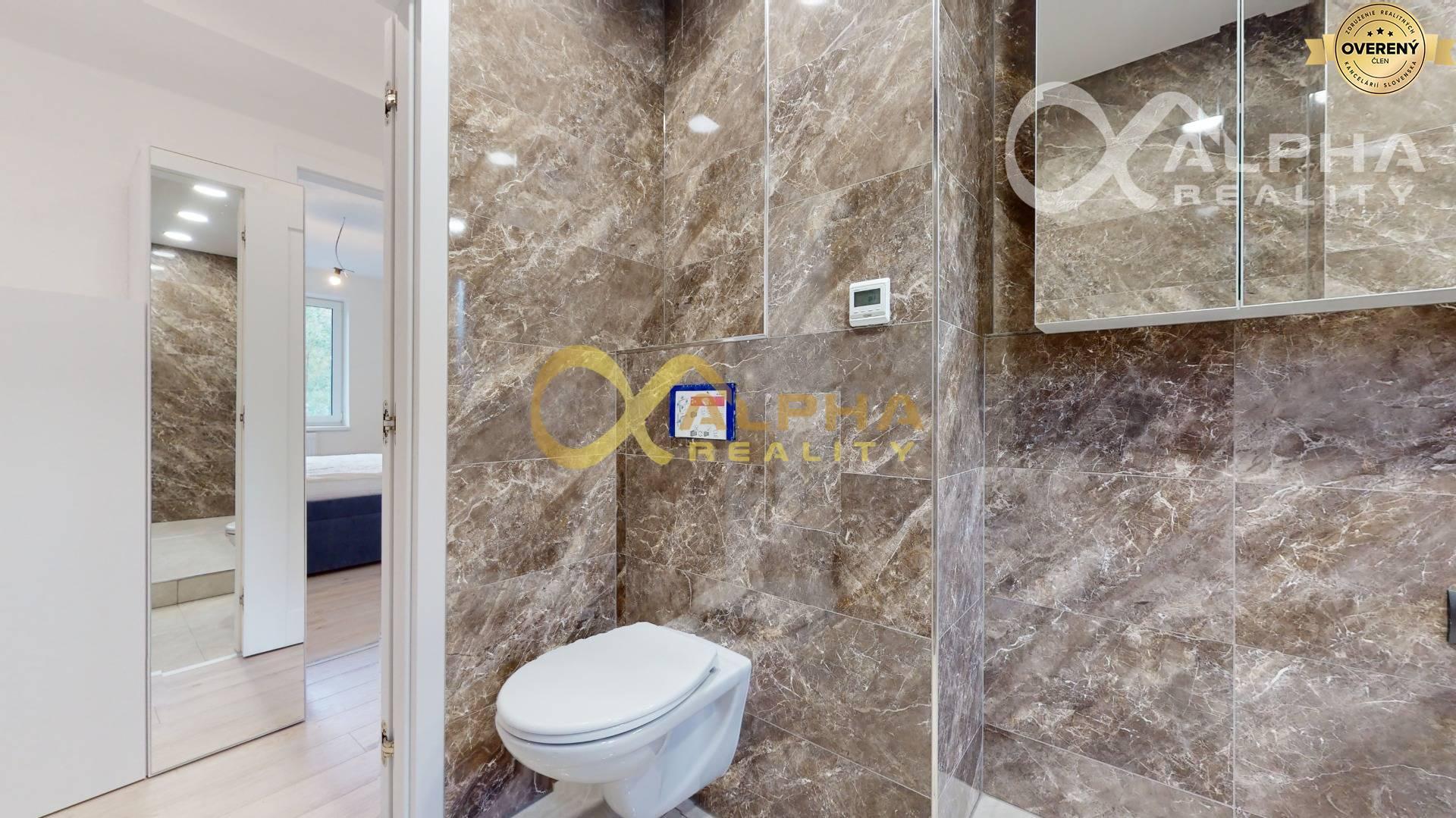 3 izbový byt s balkónom, centrum, Levoča