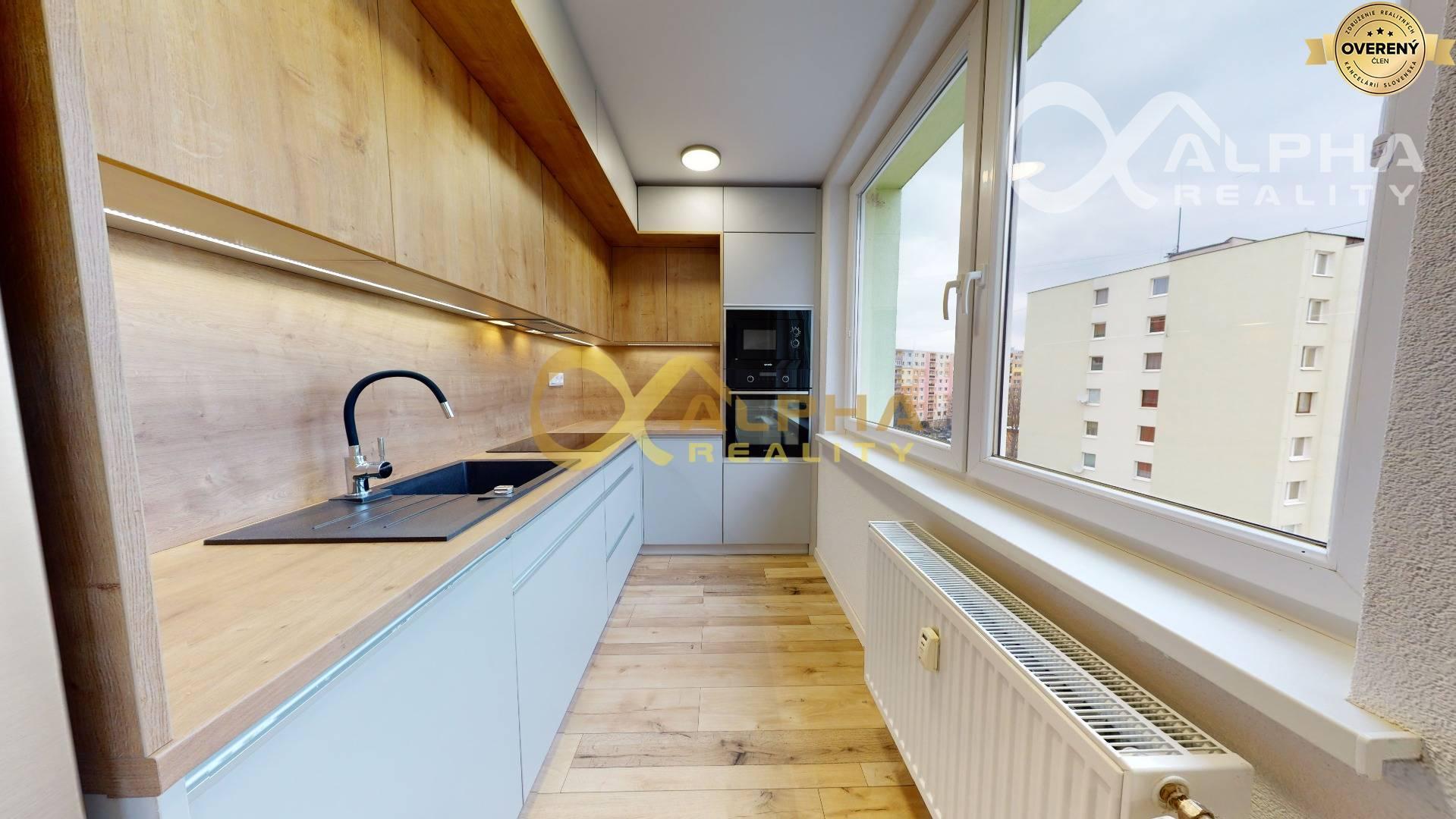 Exkluzívne 3 izbový byt s loggiou, sídl. Západ, Spišská Nová Ves