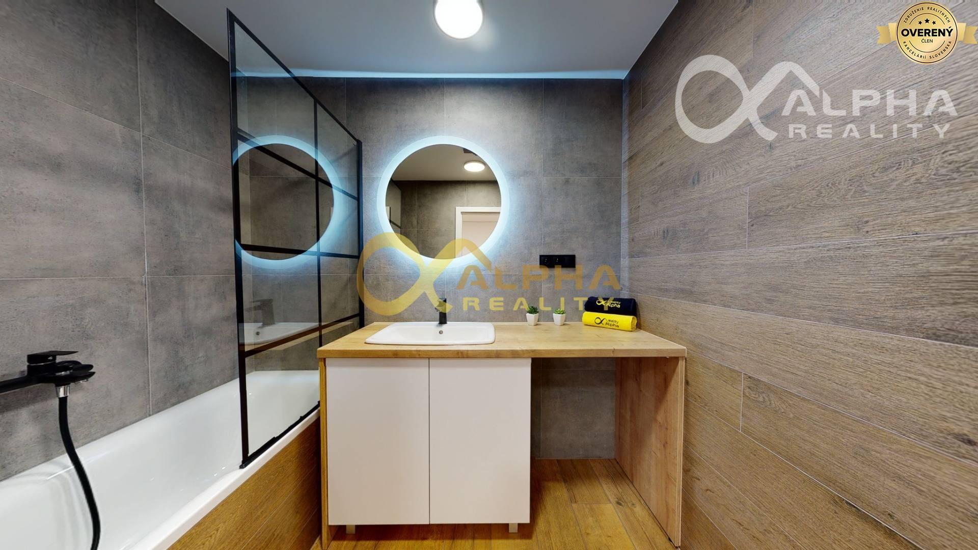 Exkluzívne 3 izbový byt s loggiou, sídl. Západ, Spišská Nová Ves