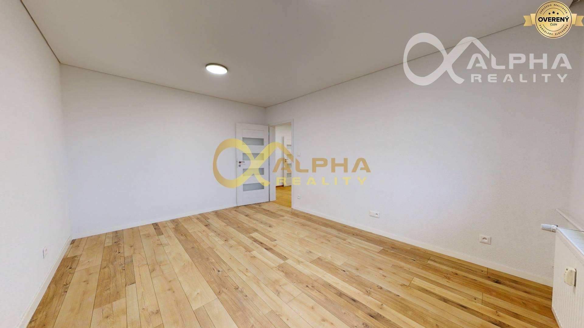 Exkluzívne 3 izbový byt s loggiou, sídl. Západ, Spišská Nová Ves