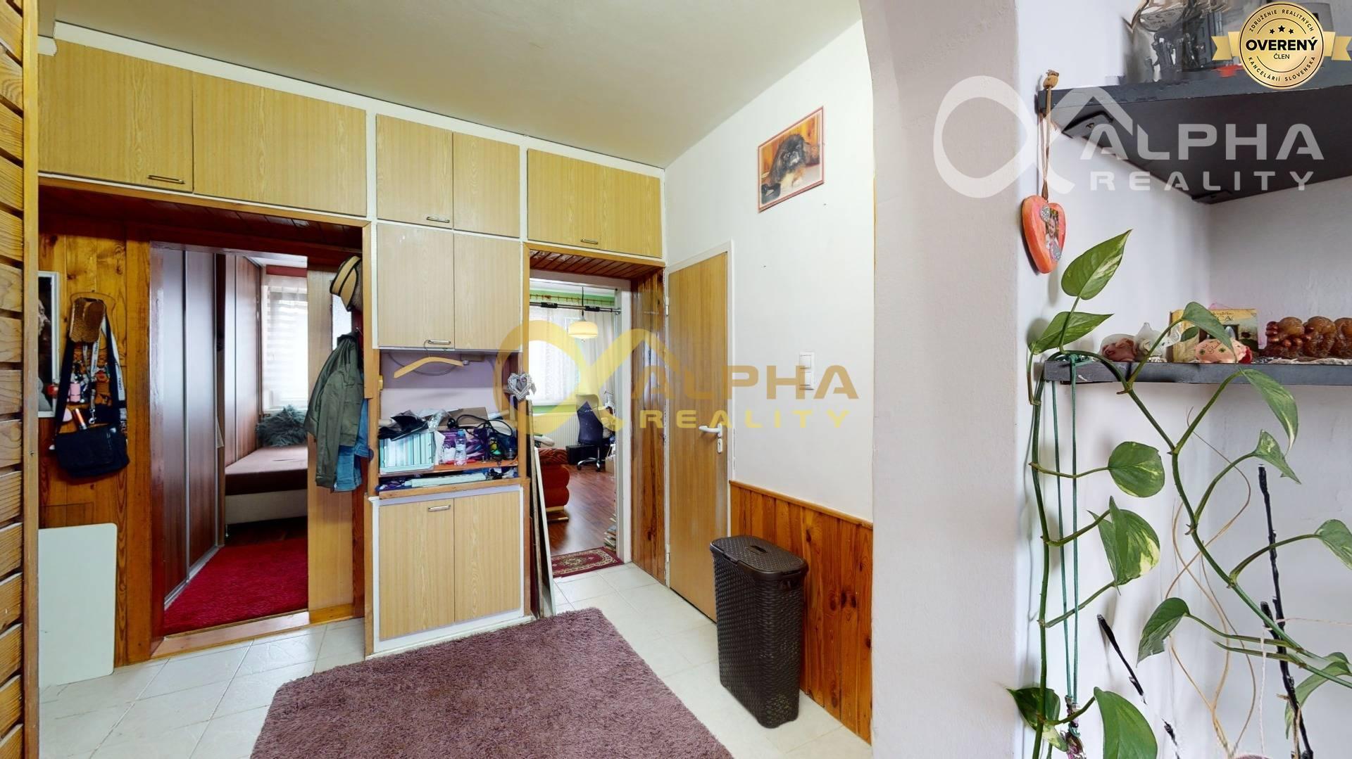 3 izbový byt s loggiou, sídlisko Východ, Spišská Nová Ves