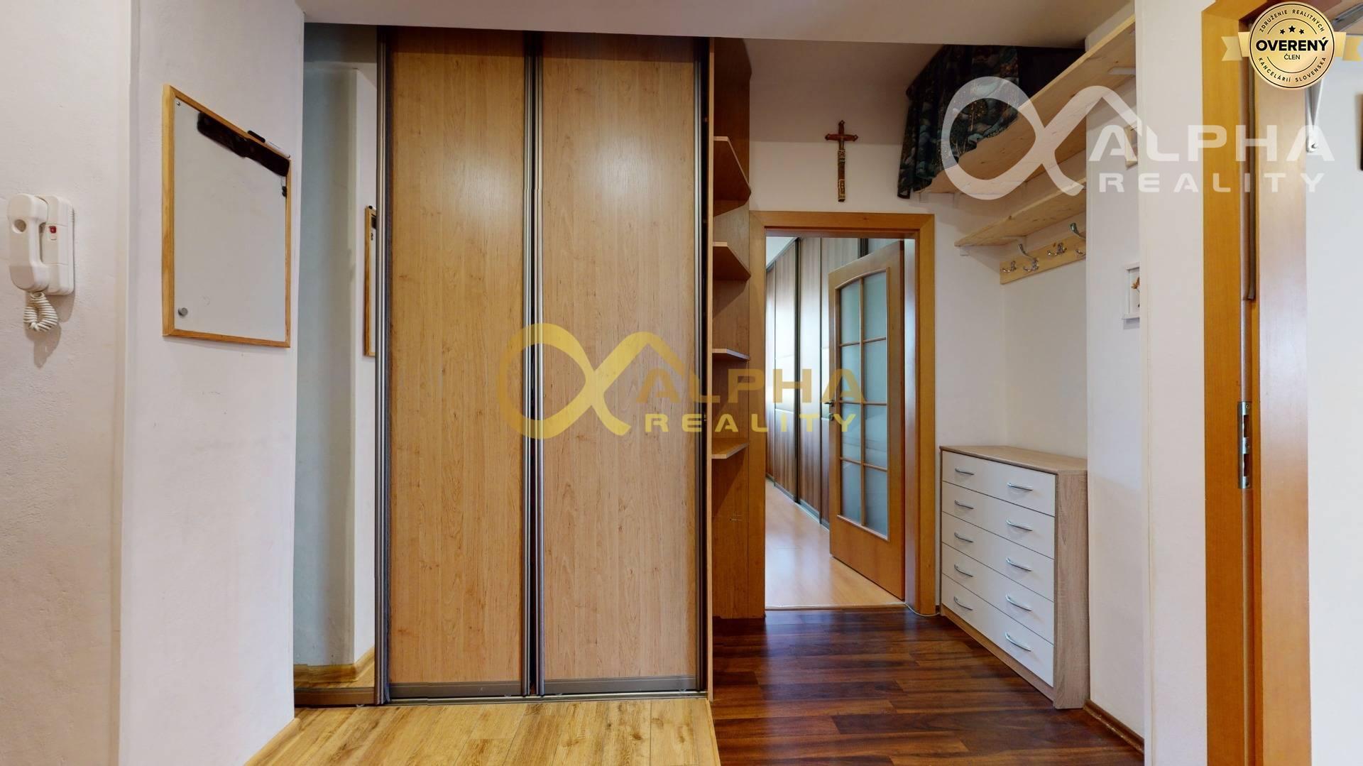 EXKLUZÍVNE 3 izbový byt, centrum, Spišská Nová Ves