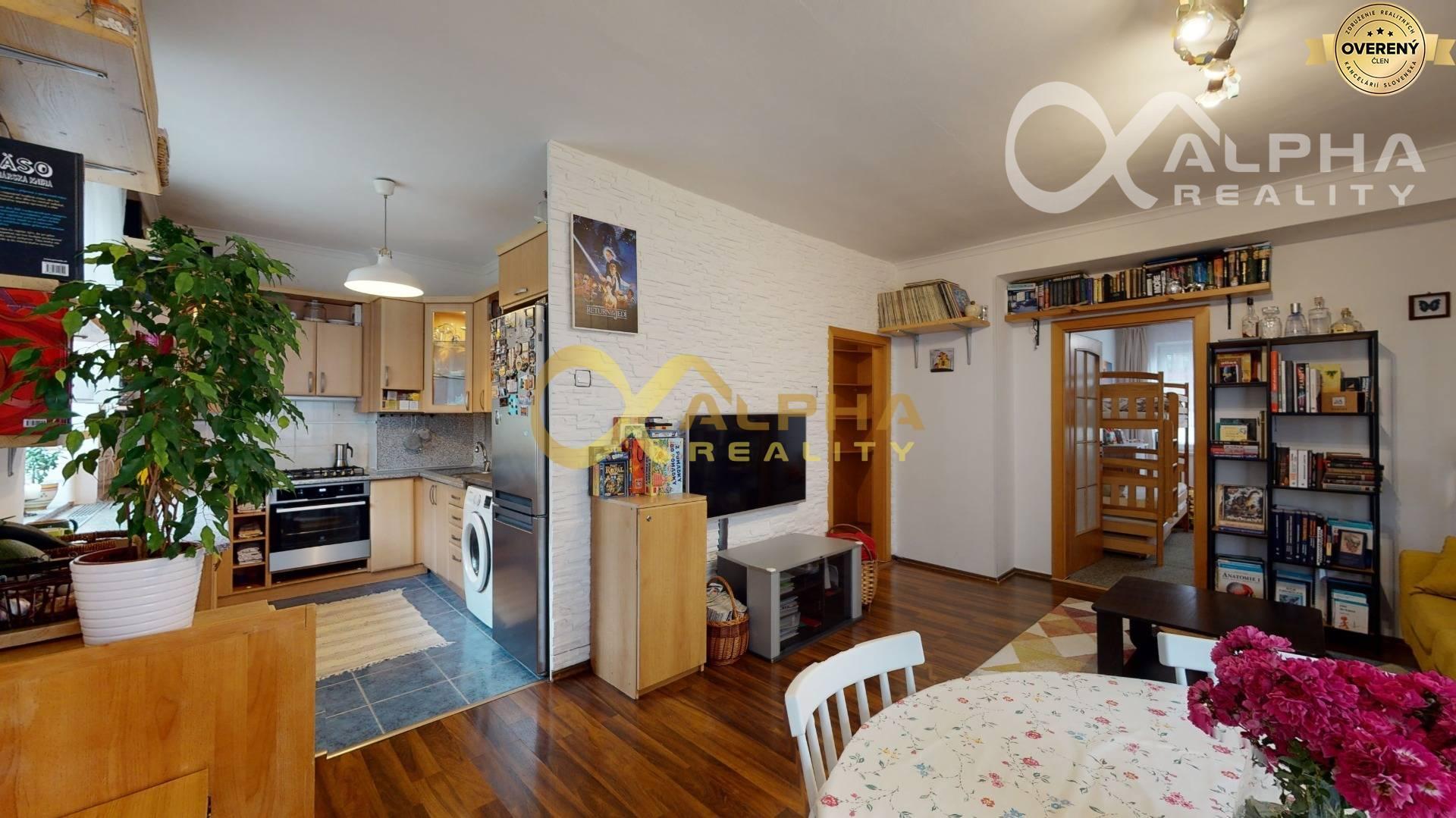 EXKLUZÍVNE 3 izbový byt, centrum, Spišská Nová Ves