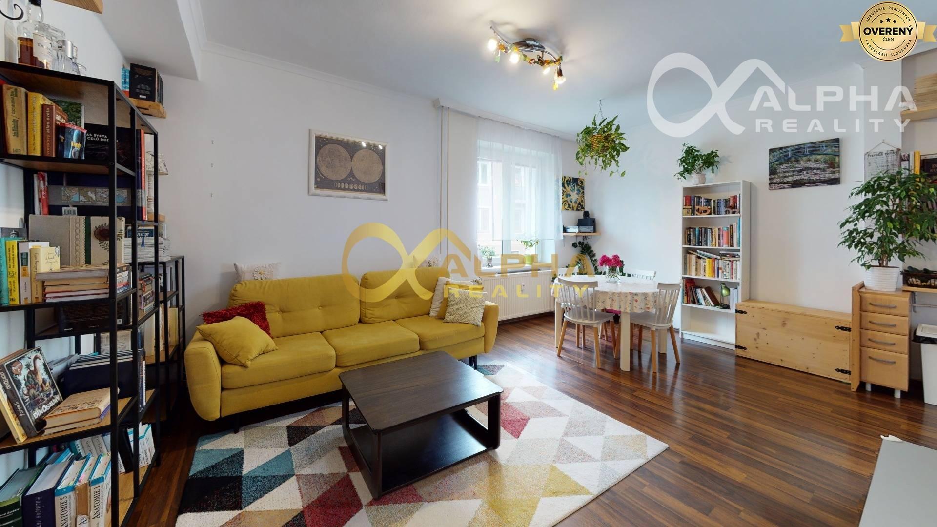 EXKLUZÍVNE 3 izbový byt, centrum, Spišská Nová Ves