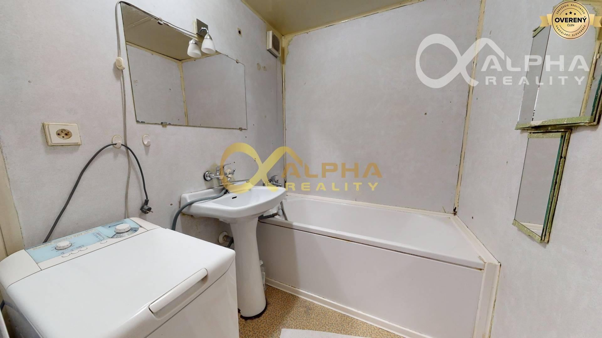 EXKLUZÍVNE 2 izbový byt s loggiou, sídl. Mier, Spišská Nová Ves