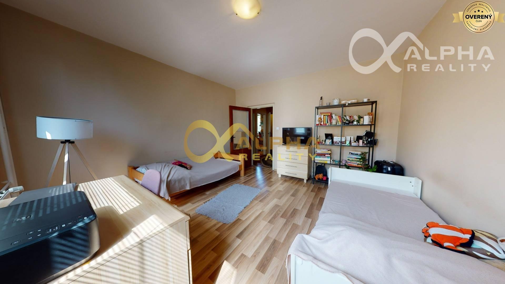 EXKLUZÍVNE 2 izbový byt s loggiou, sídl. Mier, Spišská Nová Ves