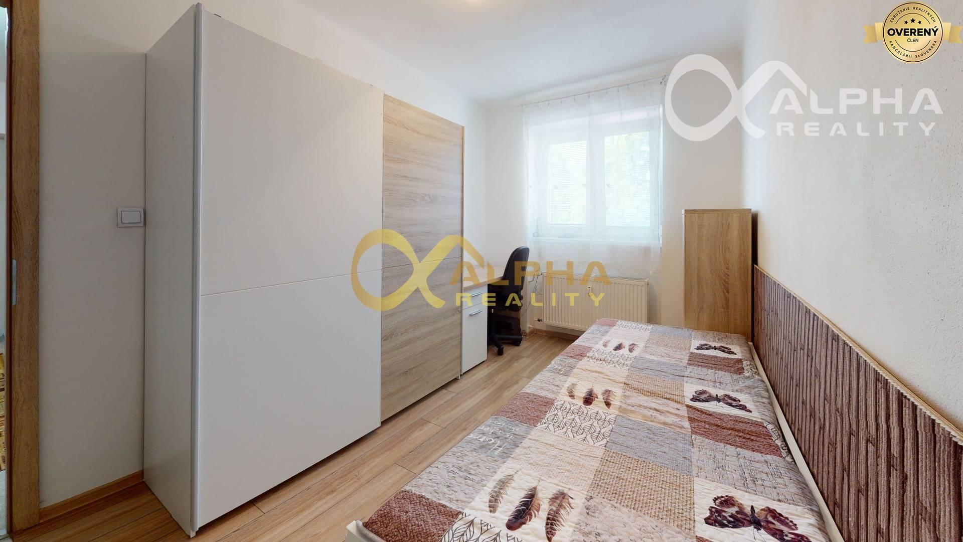 EXKLUZÍVNE 2i byt upravený na 3i, s garážou, centrum, Spišská Nová Ves