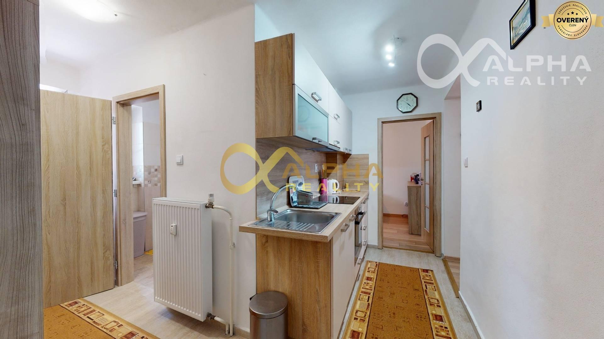 EXKLUZÍVNE 2i byt upravený na 3i, s garážou, centrum, Spišská Nová Ves