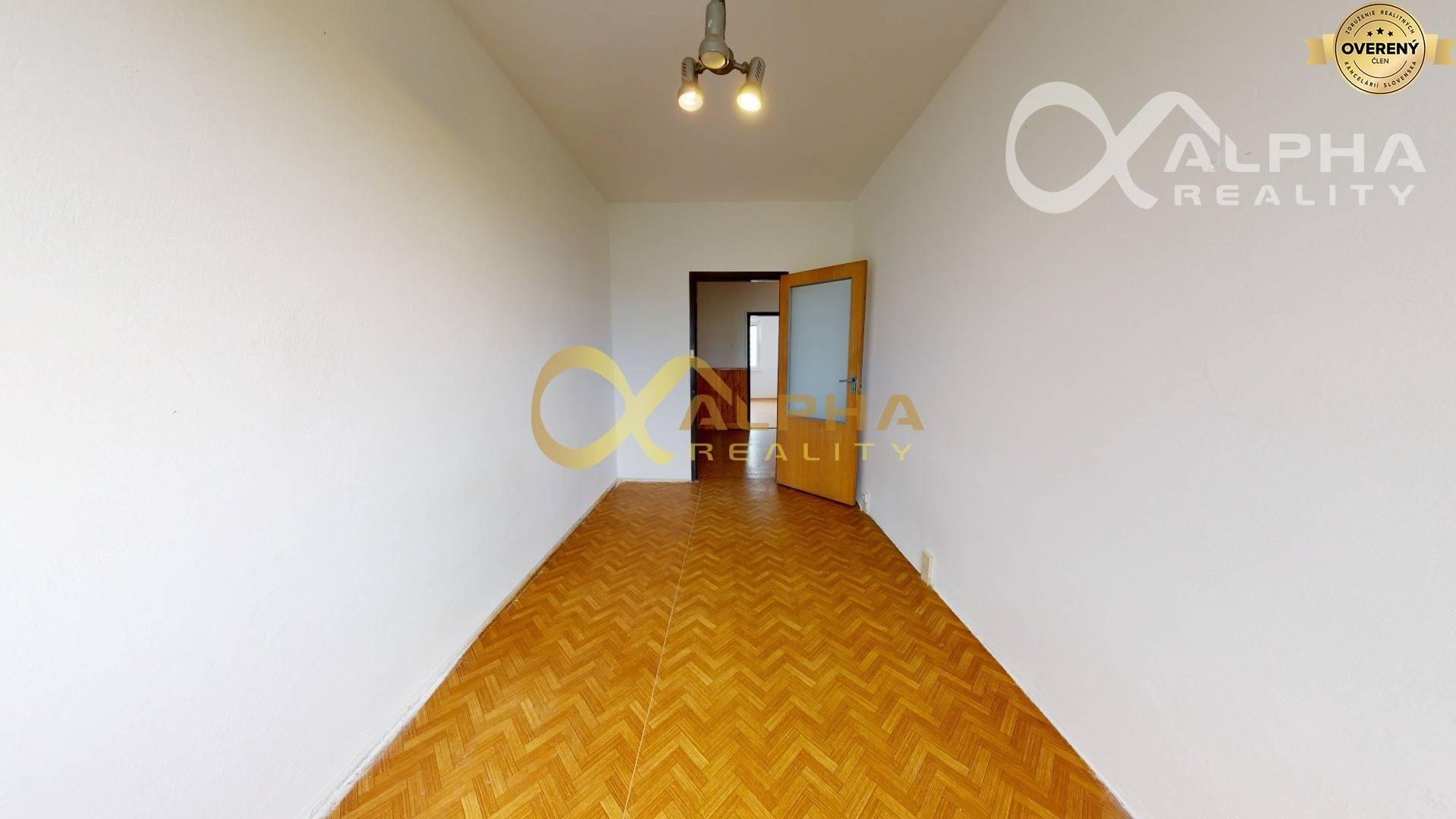 3 izbový byt s loggiou, sídl. Západ, Spišská Nová Ves