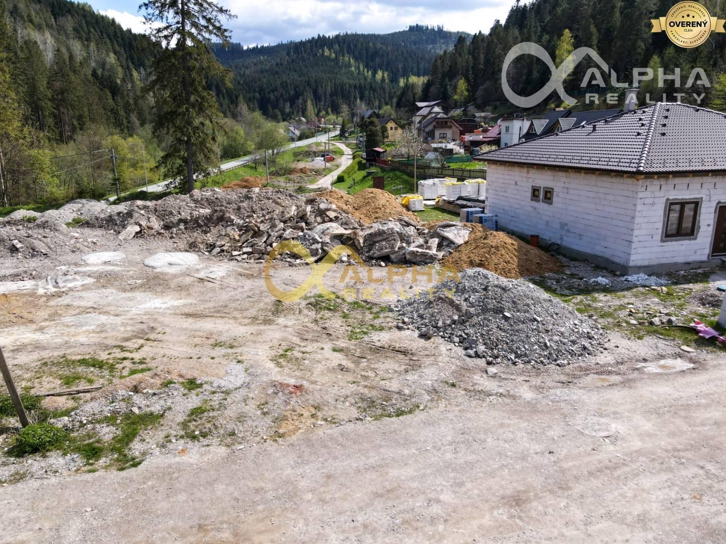 EXKLUZÍVNE Stavebný pozemok, 841m2, Novoveská Huta 