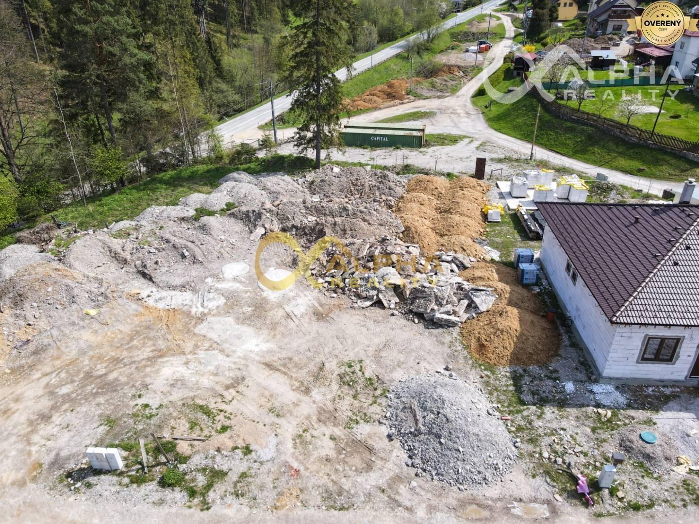 EXKLUZÍVNE Stavebný pozemok, 841m2, Novoveská Huta 