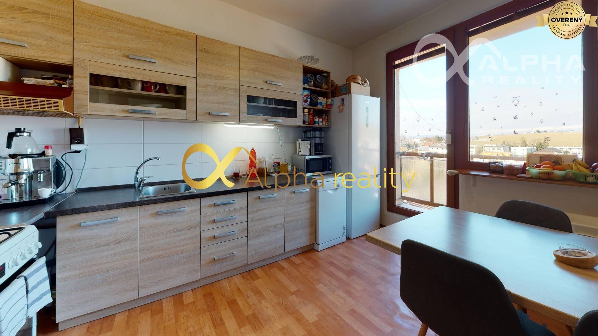 4 izbový byt s loggiou, sídlisko Západ, Smižany, okres Sp. Nová Ves