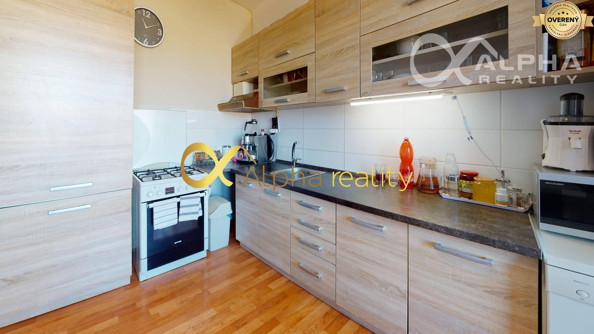 4 izbový byt s loggiou, sídlisko Západ, Smižany, okres Sp. Nová Ves