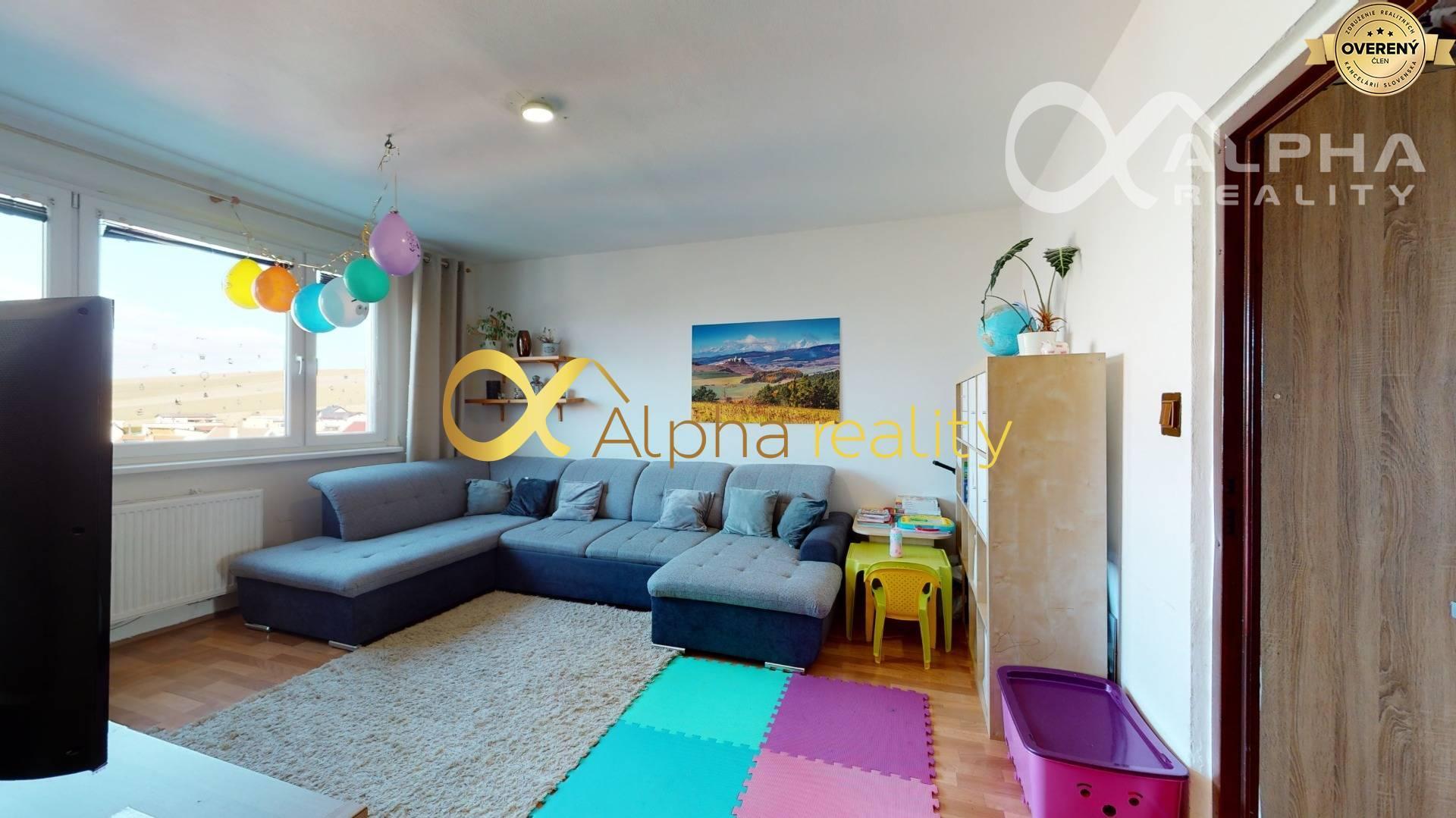 4 izbový byt s loggiou, sídlisko Západ, Smižany, okres Sp. Nová Ves