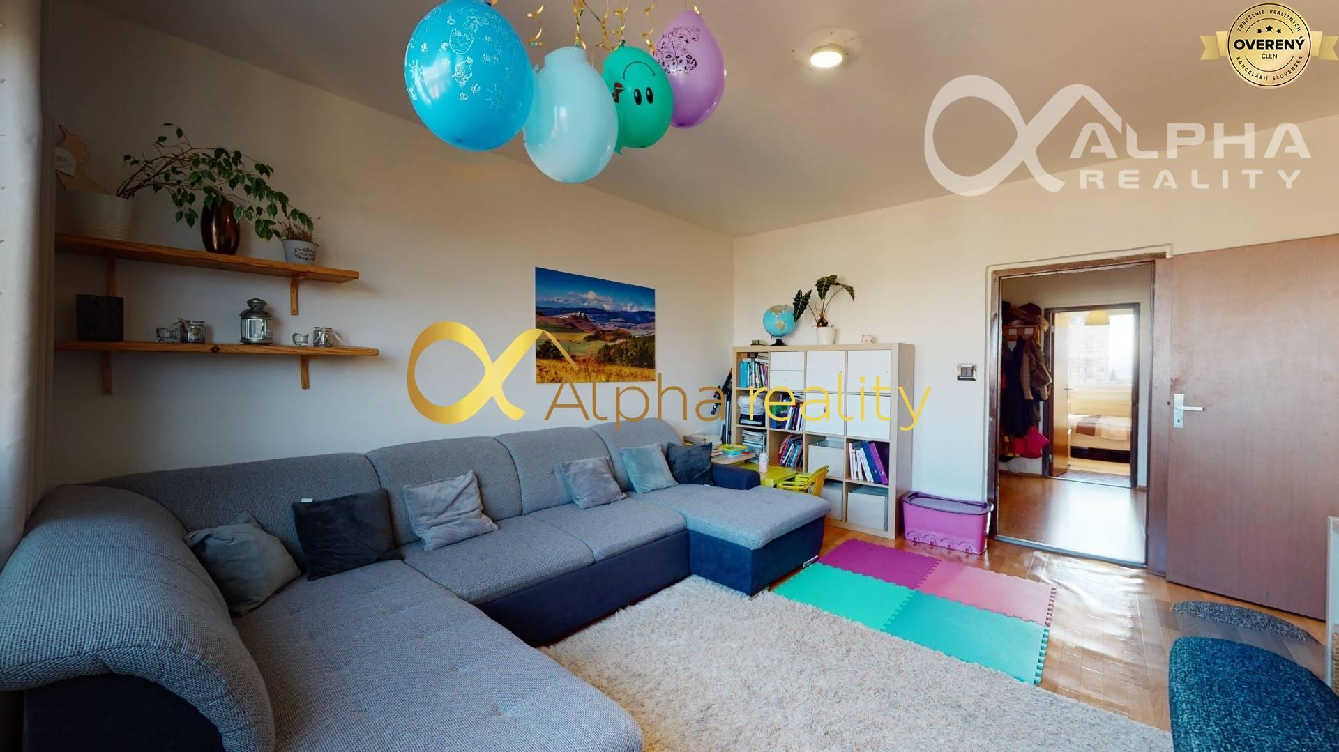 4 izbový byt s loggiou, sídlisko Západ, Smižany, okres Sp. Nová Ves