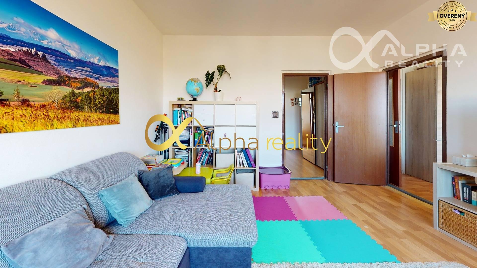 4 izbový byt s loggiou, sídlisko Západ, Smižany, okres Sp. Nová Ves