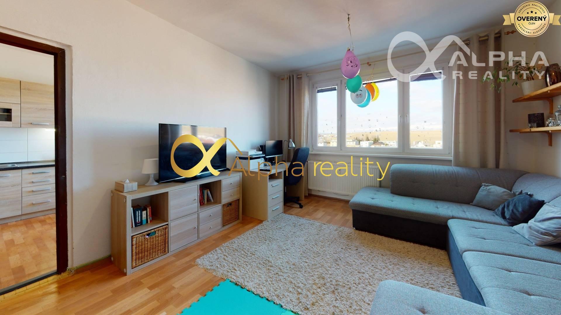 4 izbový byt s loggiou, sídlisko Západ, Smižany, okres Sp. Nová Ves