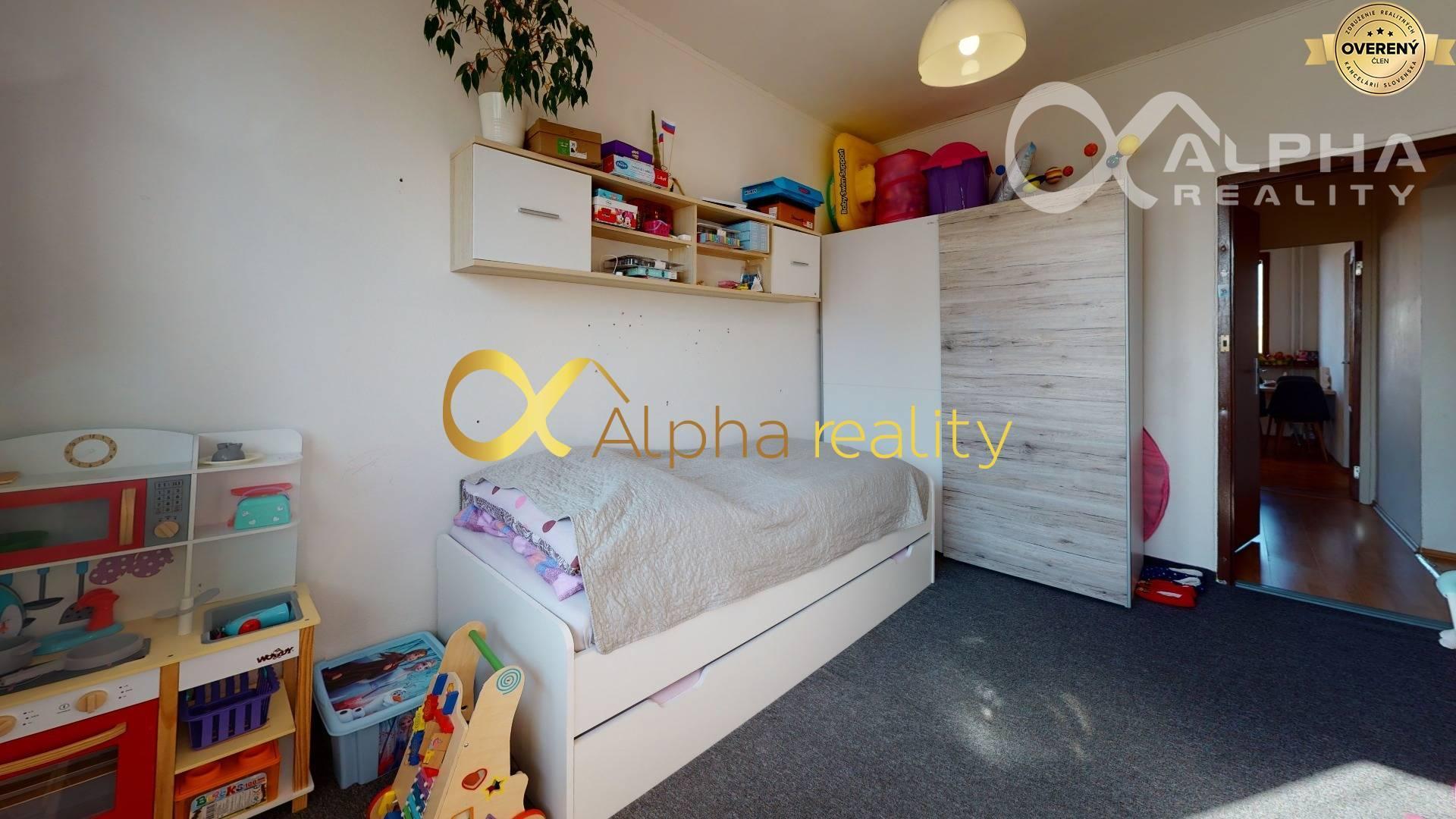 4 izbový byt s loggiou, sídlisko Západ, Smižany, okres Sp. Nová Ves