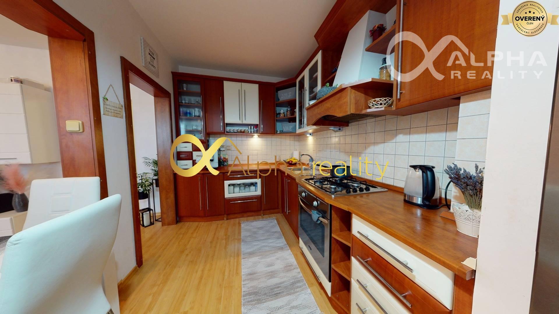 REZERVOVANÉ 3 izbový byt s loggiou, sídl. Západ, Spišská Nová Ves