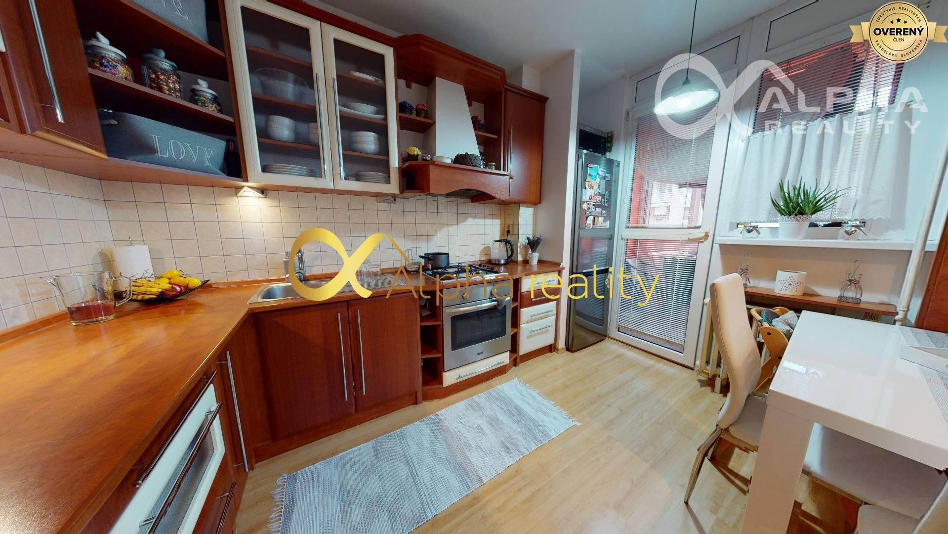 REZERVOVANÉ 3 izbový byt s loggiou, sídl. Západ, Spišská Nová Ves