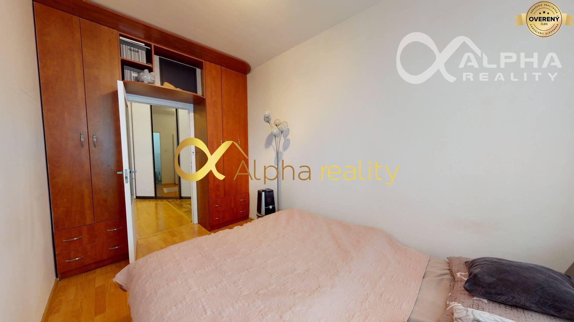 REZERVOVANÉ 3 izbový byt s loggiou, sídl. Západ, Spišská Nová Ves