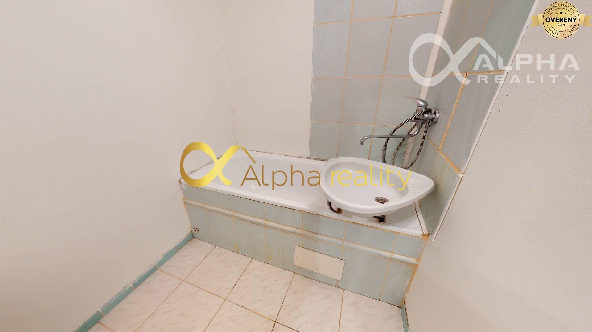 REZERVOVANÉ 1 izbový byt s 2 loggiami, sídl. Mier, Spišská Nová Ves