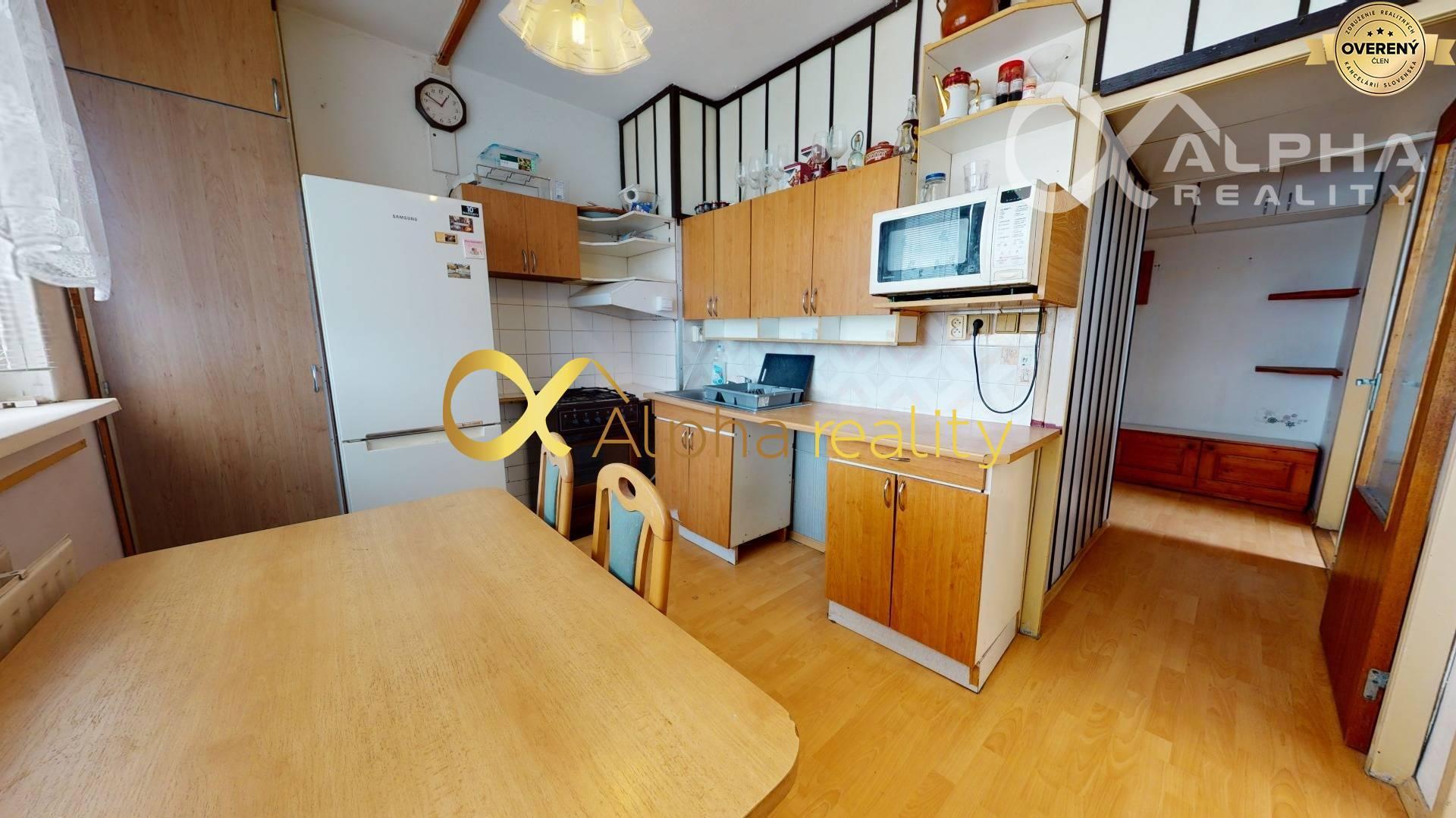 3 izbový byt s loggiou, sídlisko Mier, Spišská Nová Ves