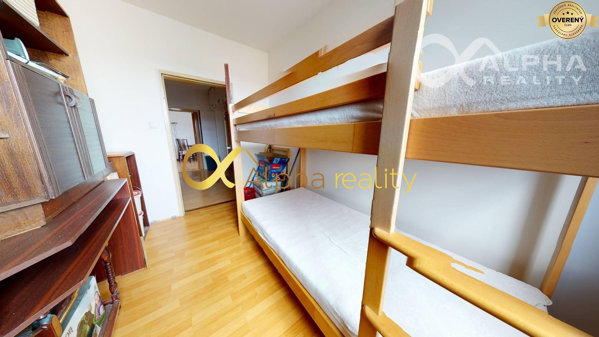 3 izbový byt s loggiou, sídlisko Mier, Spišská Nová Ves