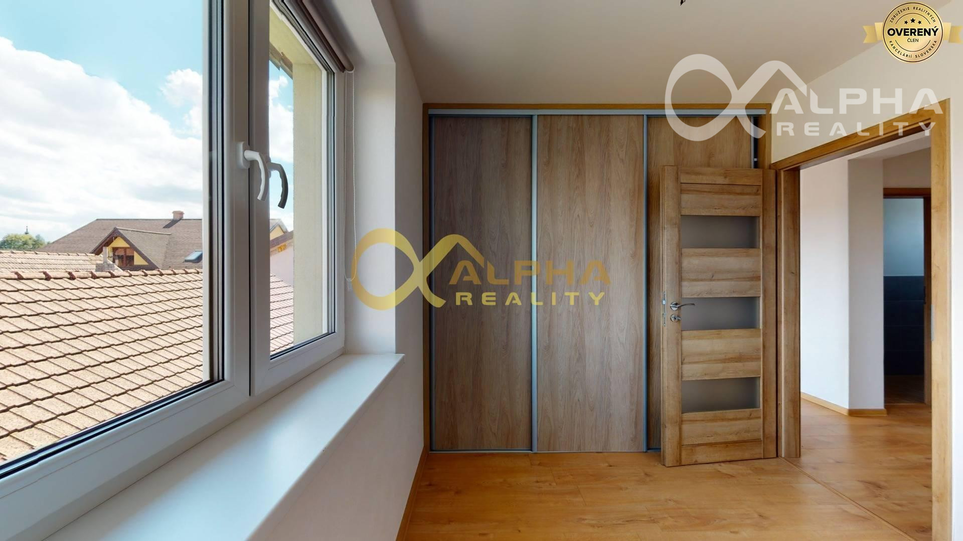 EXKLUZÍVNE Nadštandardný 4 izbový byt s balkónom, Odorín, okres SNV