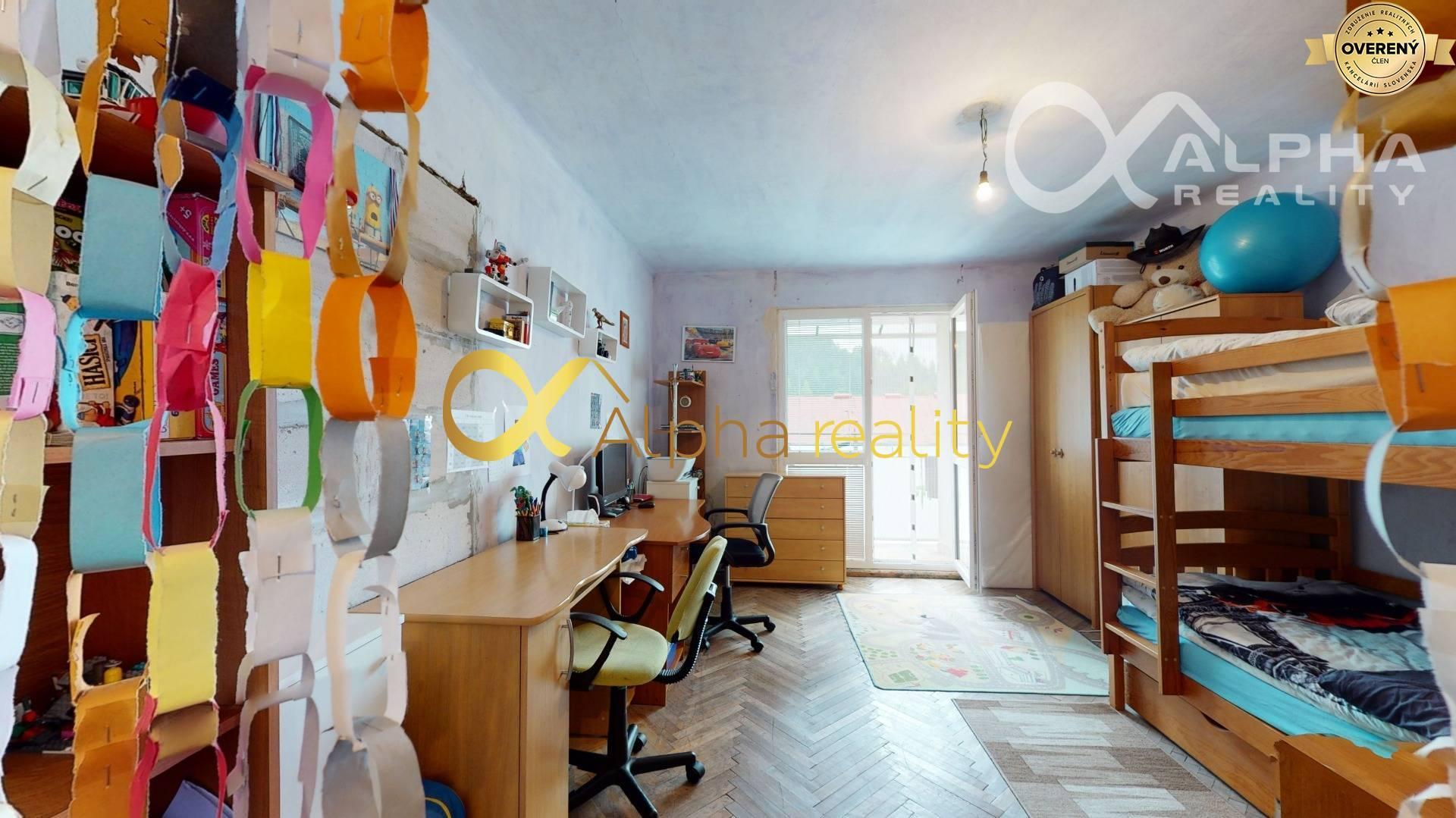 Rezervované: Exkluzívne 2 izbový byt s balkónom, Krompachy, okres SNV