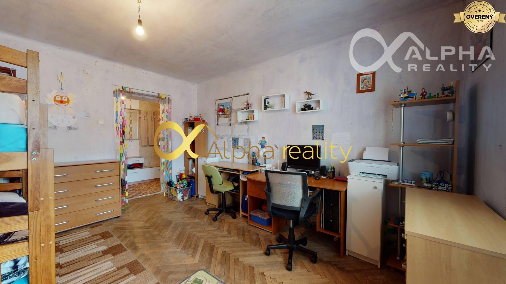 Rezervované: Exkluzívne 2 izbový byt s balkónom, Krompachy, okres SNV