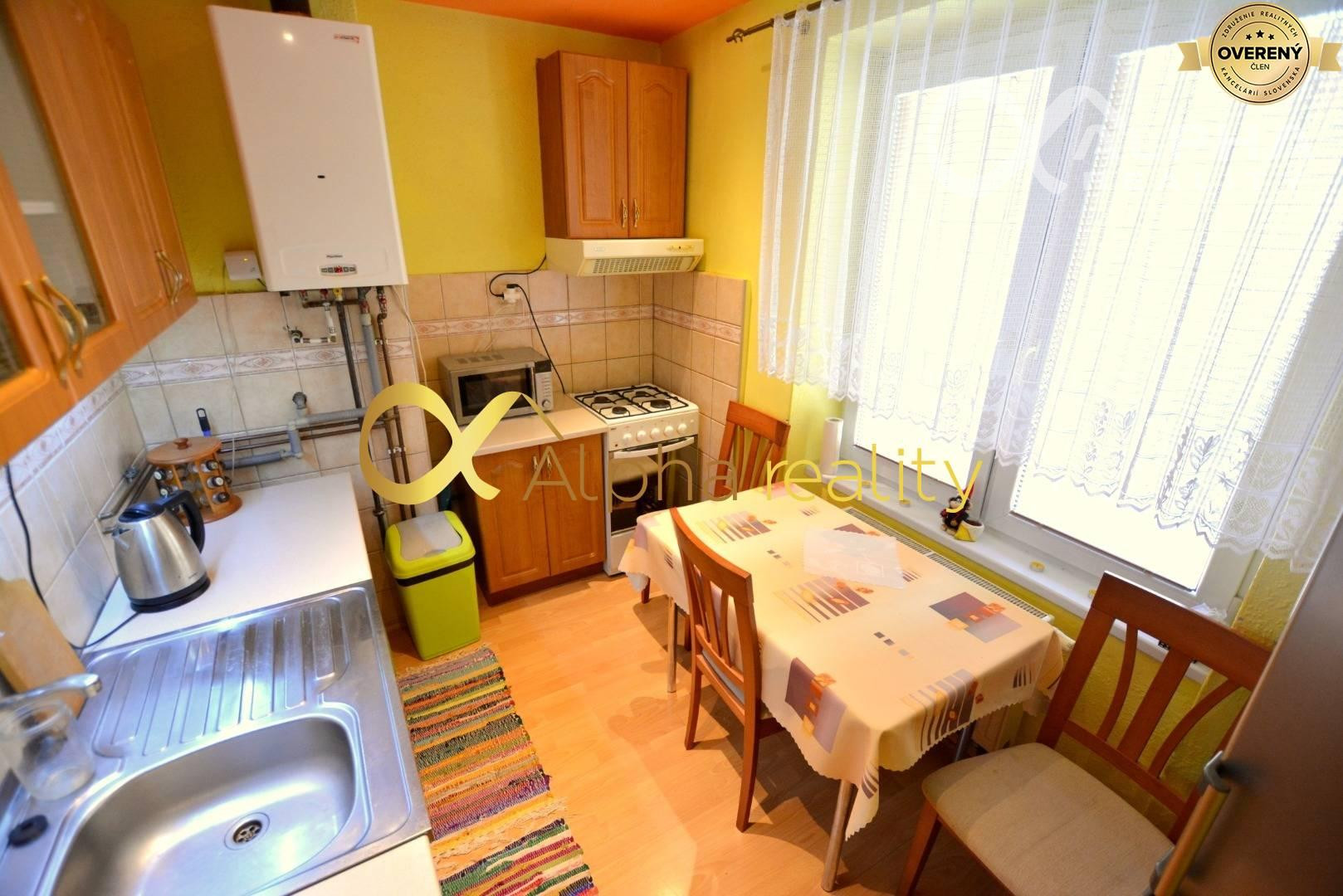 Rezervované: 2 izbový byt - dispozične upravený, Kežmarok-Juh