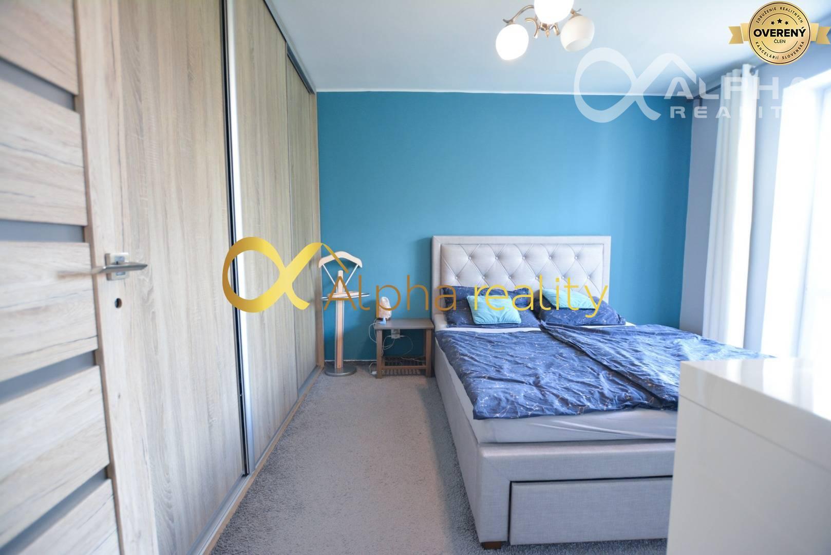 Exkluzívne: Prenájom 2 izbový byt s balkónom, centrum, Sp. Nová Ves