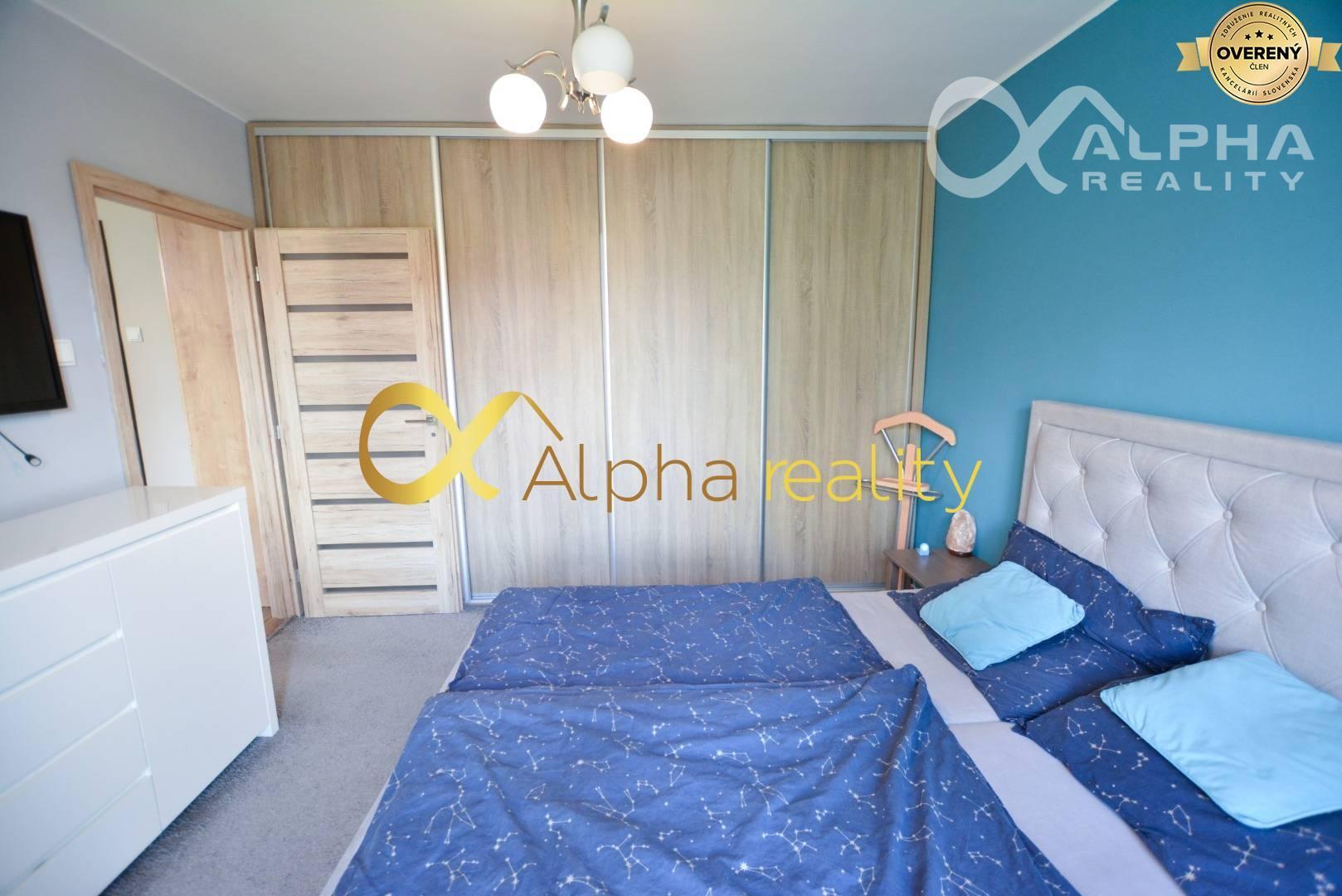 Exkluzívne: Prenájom 2 izbový byt s balkónom, centrum, Sp. Nová Ves