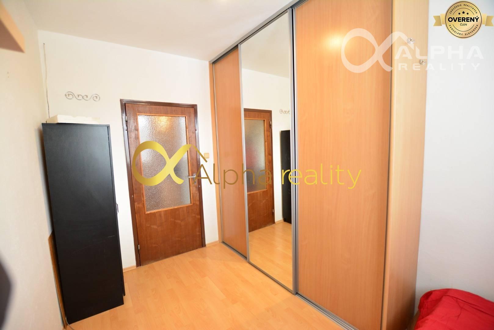 Prenájom 3 izbový byt s loggiou, sídlisko Mier, Spišská Nová Ves